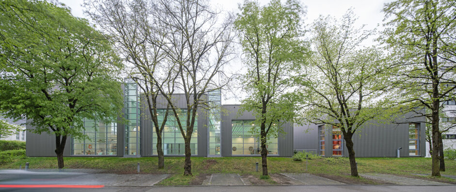 Bayerische Bereitschaftspolizei Sportgebäude  - © StBA M1